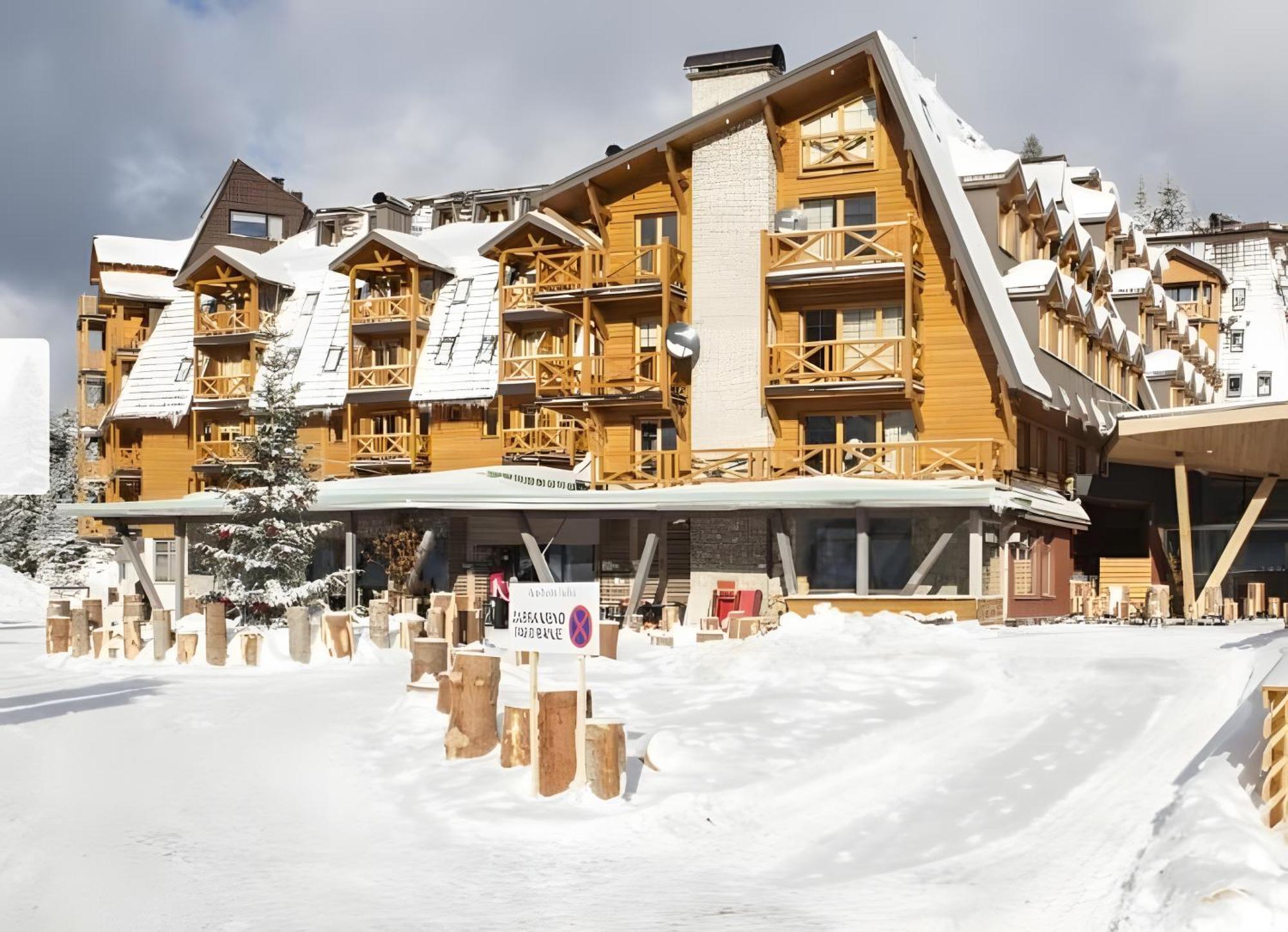 Apartments B229 & B230 In Aparthotel Vucko, Jahorina -Private Host Екстериор снимка